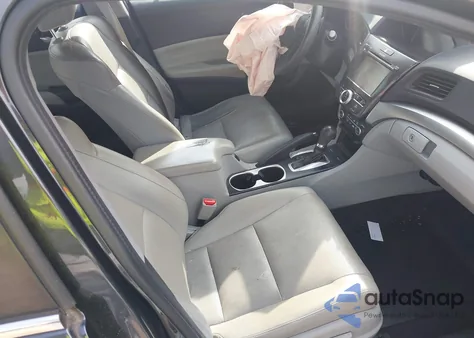 2016 Acura Ilx Premium Package/Technology Plus Package from USA, damaged, VIN 19UDE2F71GA012702